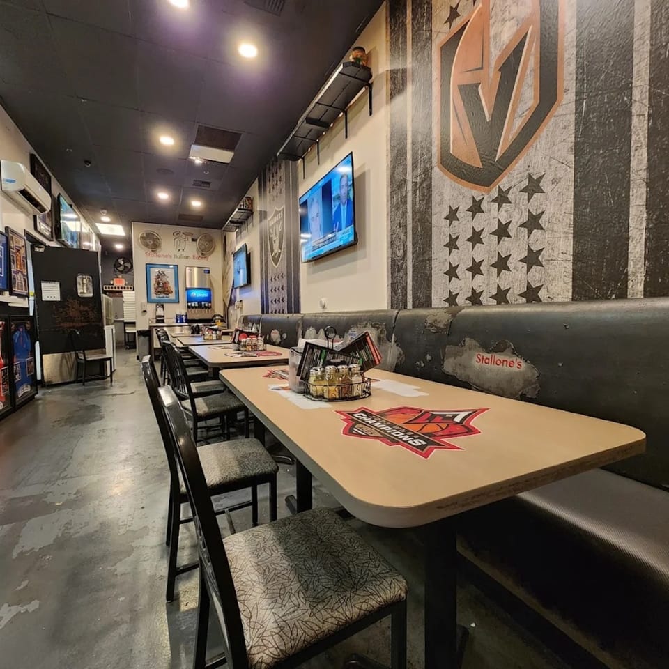 Cozy Seats, Great Food